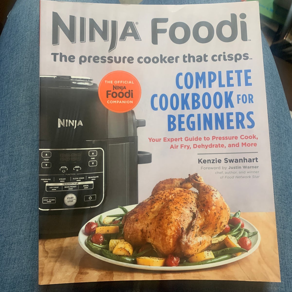 The Official Ninja Foodi: the Pressure Cooker That Crisps: Complete Cookbook  for 9781641522748