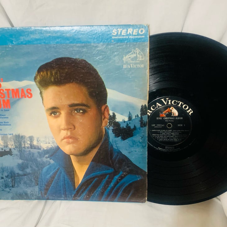 Vintage Vinyl . Elvis Christmas Album