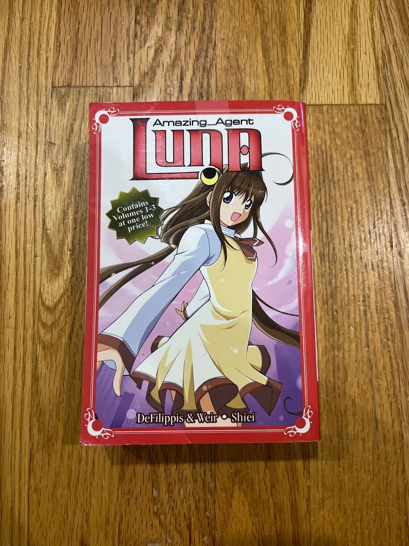 Amazing Agent Luna Omnibus 1