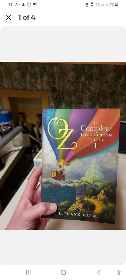 Oz, the Complete Collection, Volume 1