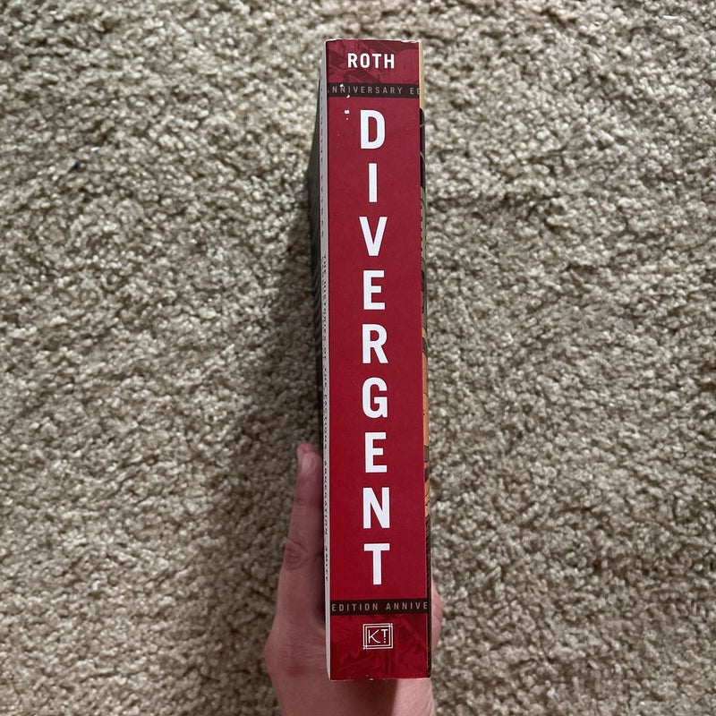 Divergent 10th Anniversary Edition