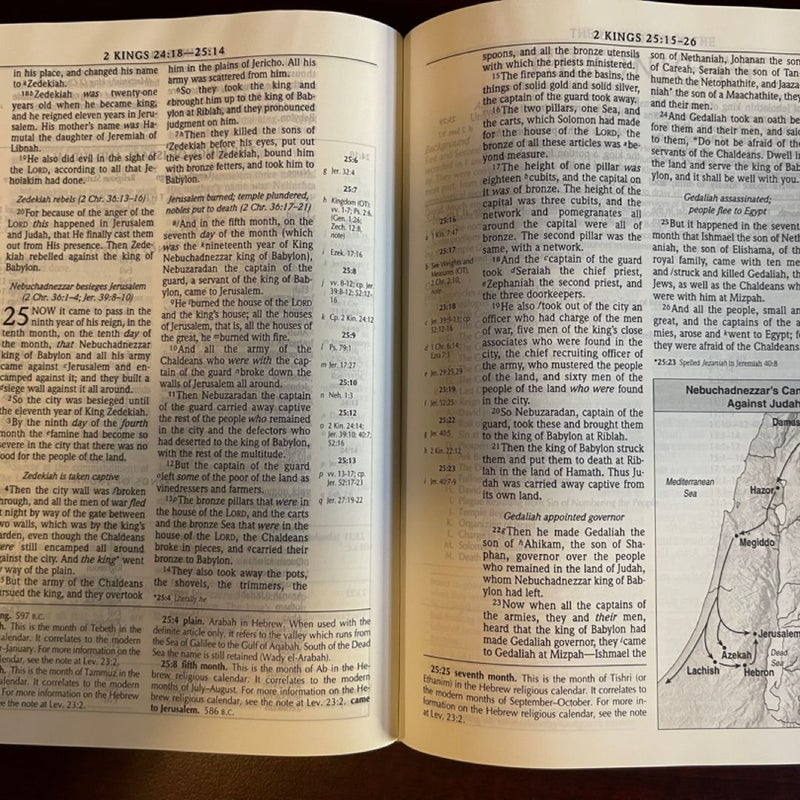 The Scofield Study Bible III, NKJV, Large Print Edition by
