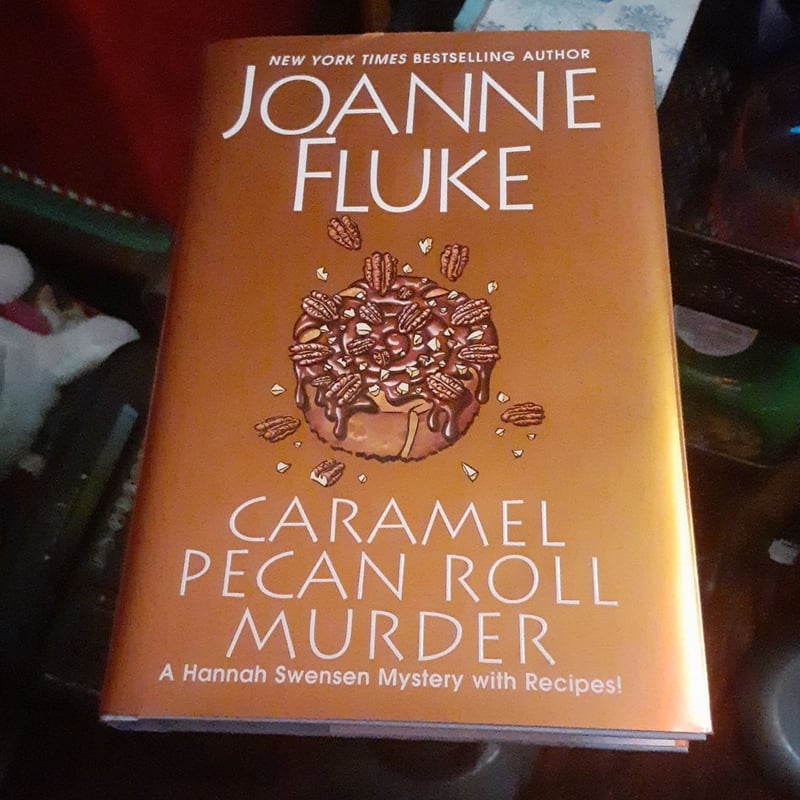 Caramel Pecan Roll Murder by Joanne Fluke, Hardcover Pangobooks