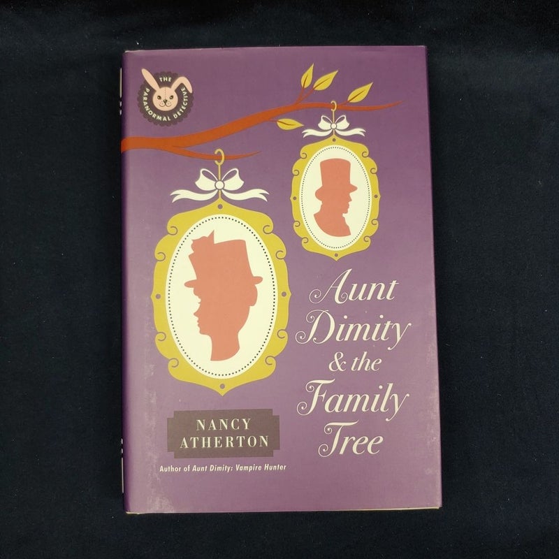 Aunt Dimity and the Family Tree (First ed)