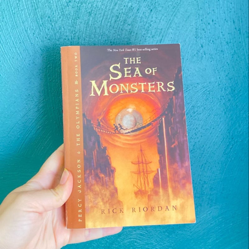 Percy Jackson and the Olympians, Book Two the Sea of Monsters (Percy Jackson and the Olympians, Book Two)