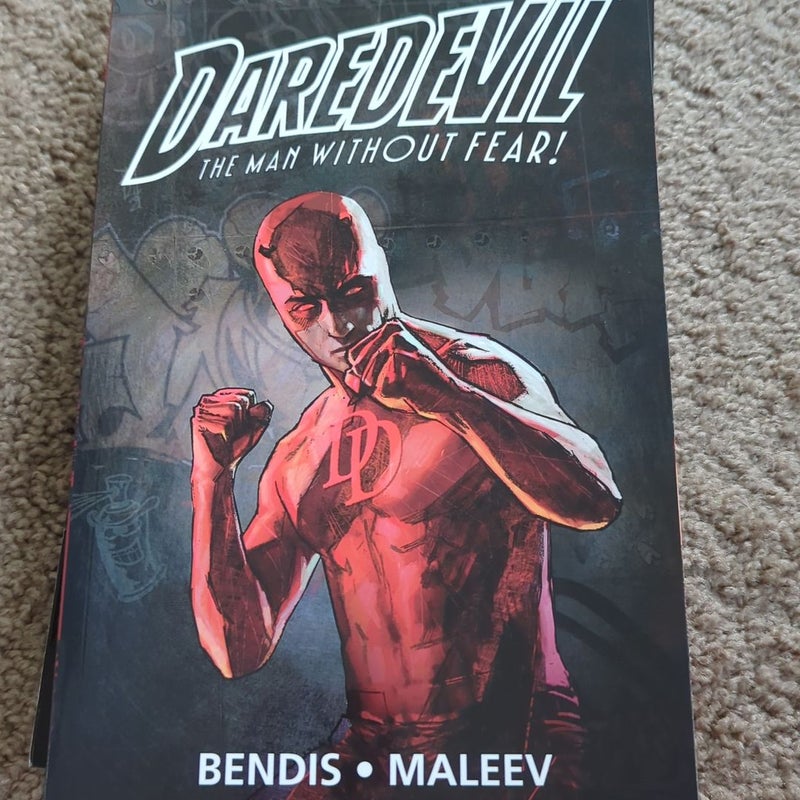 DAREDEVIL by BRIAN MICHAEL BENDIS and ALEX MALEEV ULTIMATE COLLECTION BOOK 2