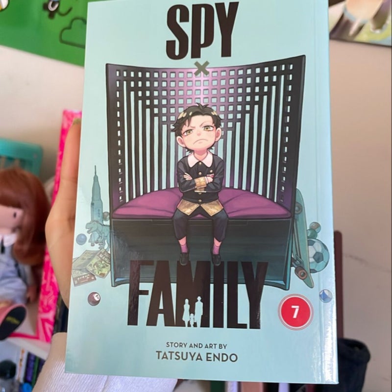 Spy X Family, Vol. 7