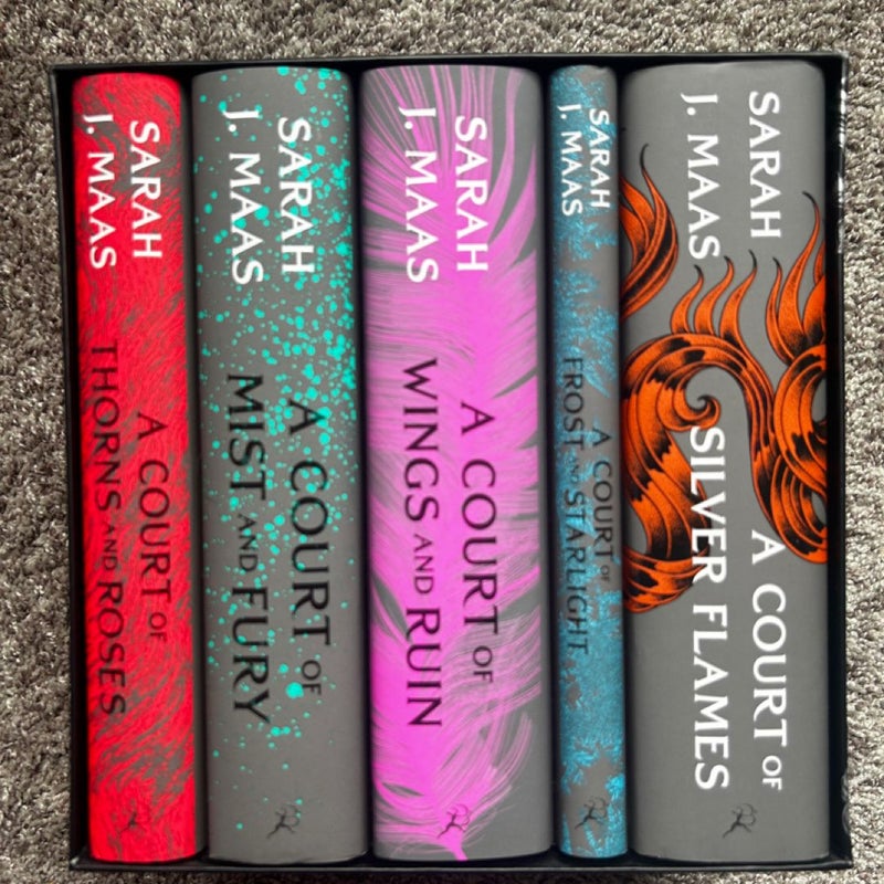 A Court of Thorns and Roses Hardcover popular Boxset