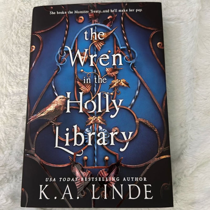 The Wren in the Holly Library (Deluxe Limited Edition)