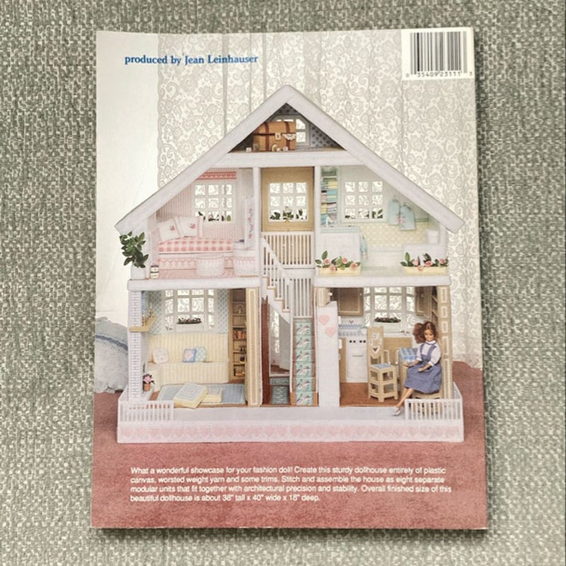 Fashion Doll House in Plastic Canvas