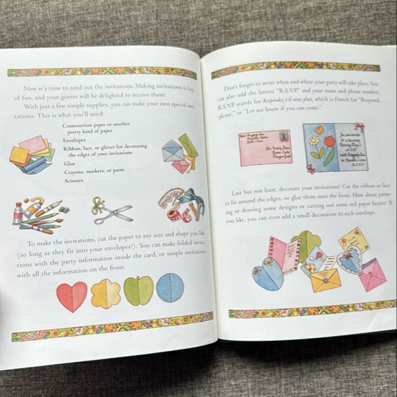 Raggedy Ann's Tea Party Book