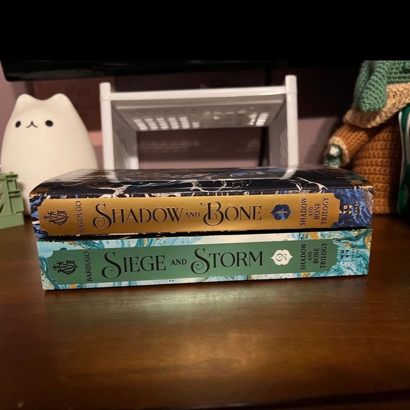 Shadow and Bone, Siege and Storm book set