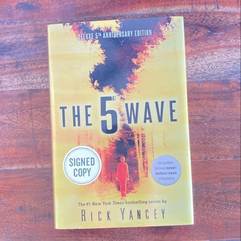 The 5th Wave *signed* *special edition*