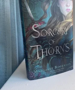 Sorcery of Thorns (1st Print/Edition) HARDCOVER by Margaret Rogerson
