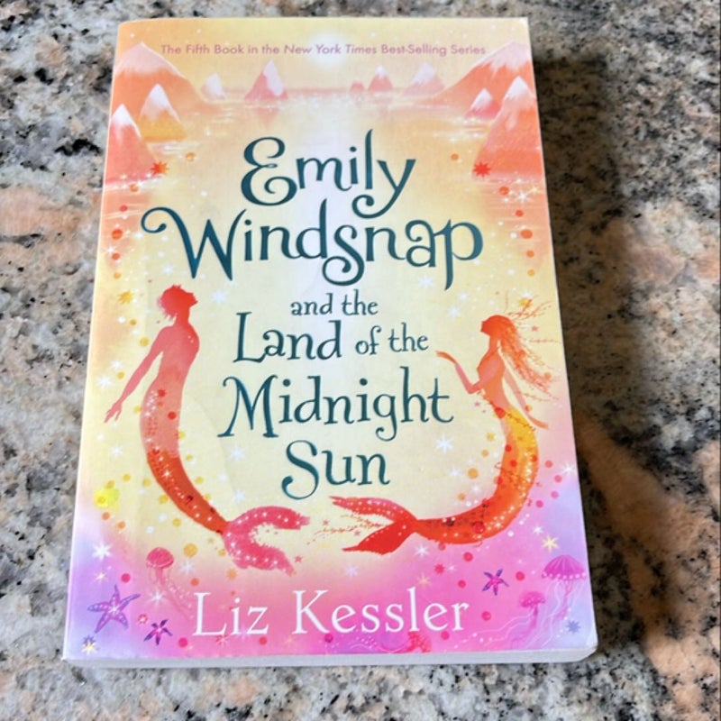 Emily Windsnap and the Land of the Midnight Sun