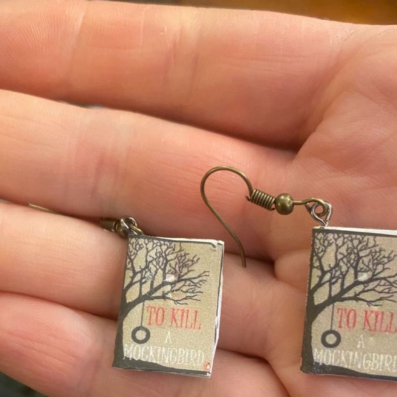 To Kill a Mockingbird: dangle earrings 