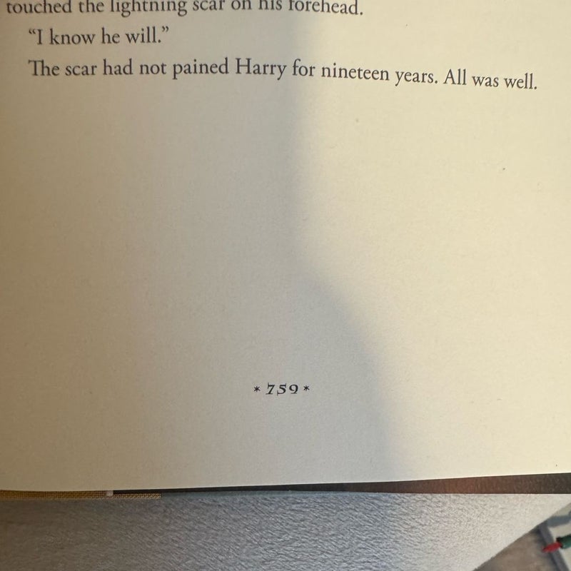 Harry Potter and the Deathly Hallows (First Edition)