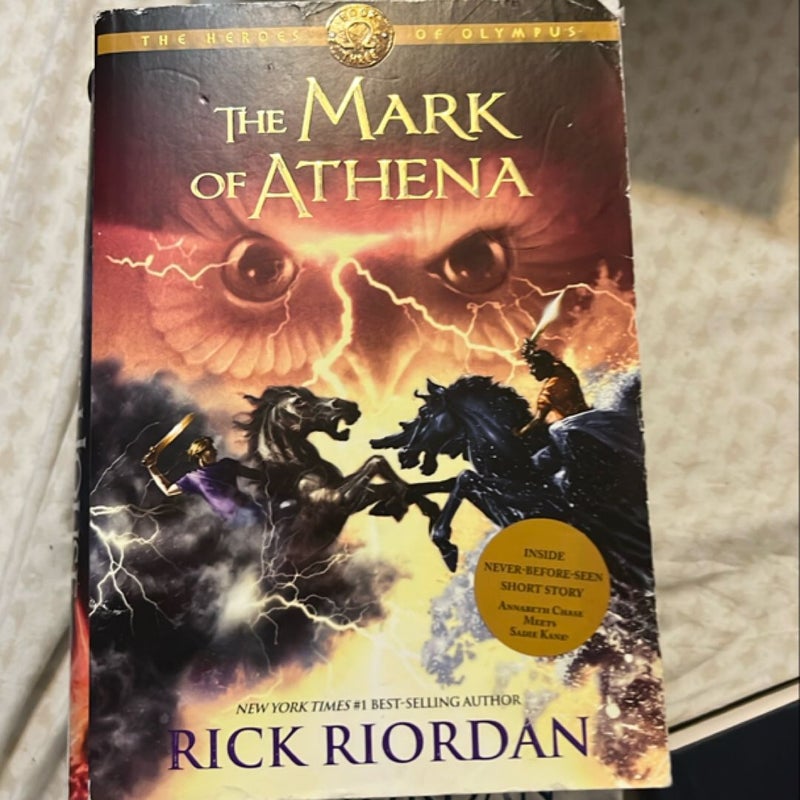 Heroes of Olympus, the Book Three the Mark of Athena (Heroes of Olympus, the Book Three)