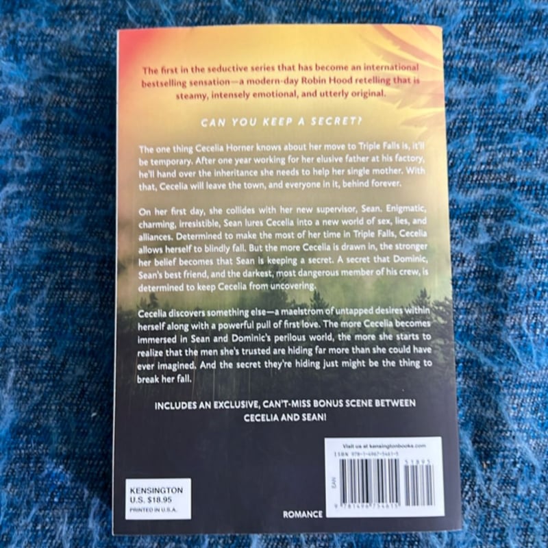 Flock by Kate STEWART, Paperback | Pangobooks