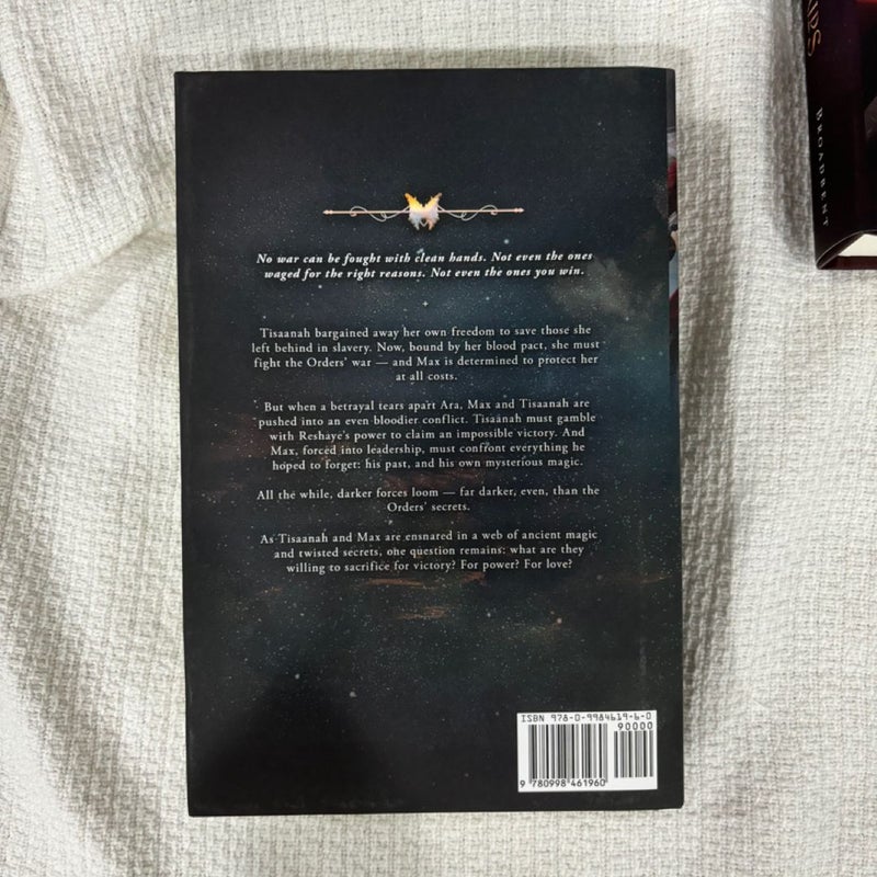 PERFECT condition Daughter of no worlds and children of fallen gods