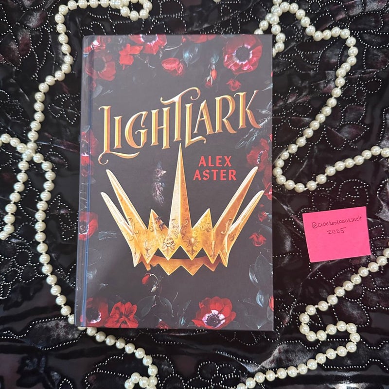 OOP Lightlark Barnes & Noble Exclusive Edition + Character Art Overlays