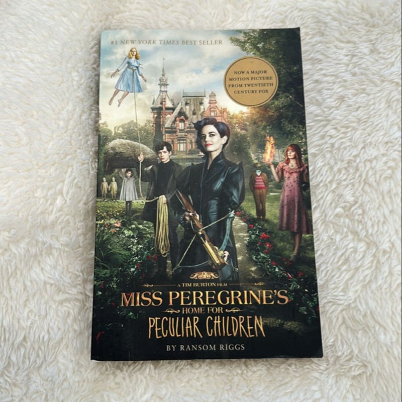 MISS PEREGRINE’S HOME FOR PECULIAR CHILDREN 