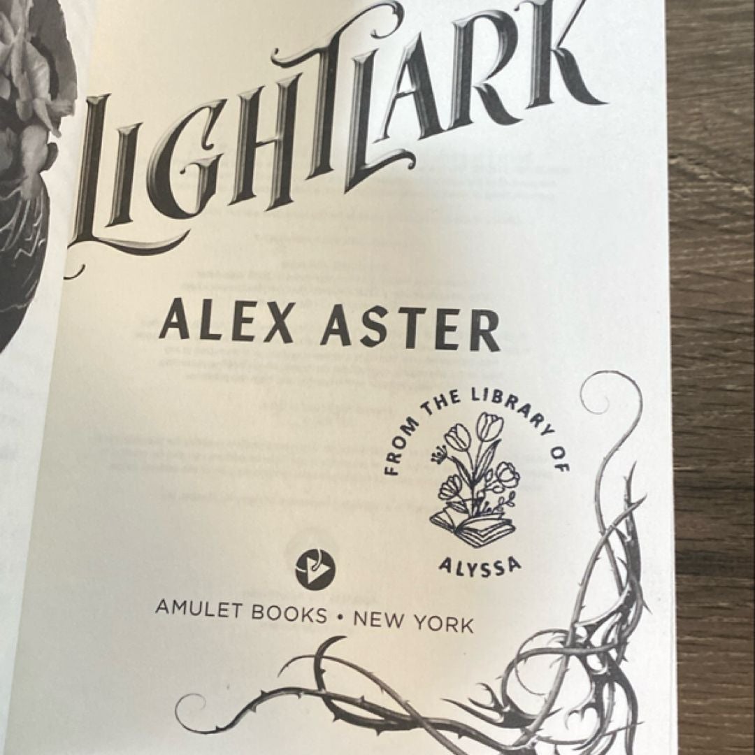 Lightlark (the Lightlark Saga Book 1) By Alex Aster, Paperback | Pangobooks