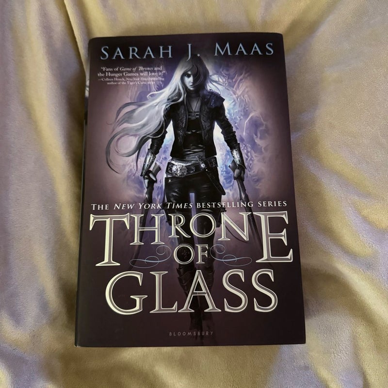 SIGNED FIRST EDITION* Throne of Glass