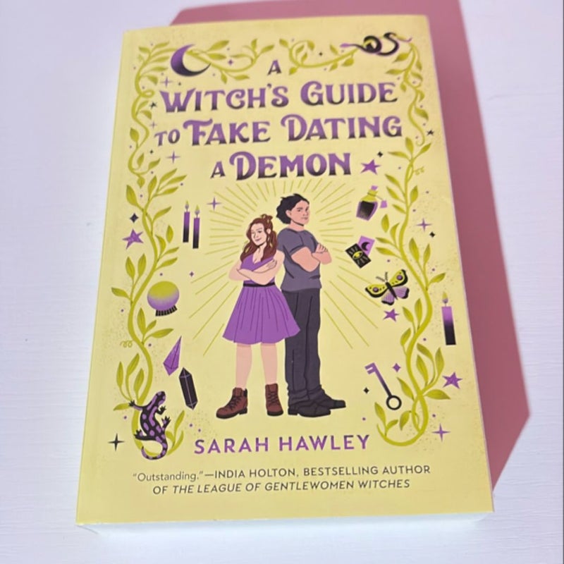 A Witch's Guide to Fake Dating a Demon