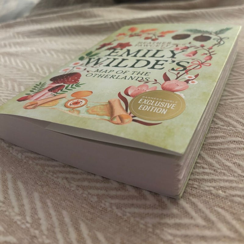 Emily Wilde’s book 1&2 bundle (Encyclopeadia of Faeries & Map of the Otherlands)
