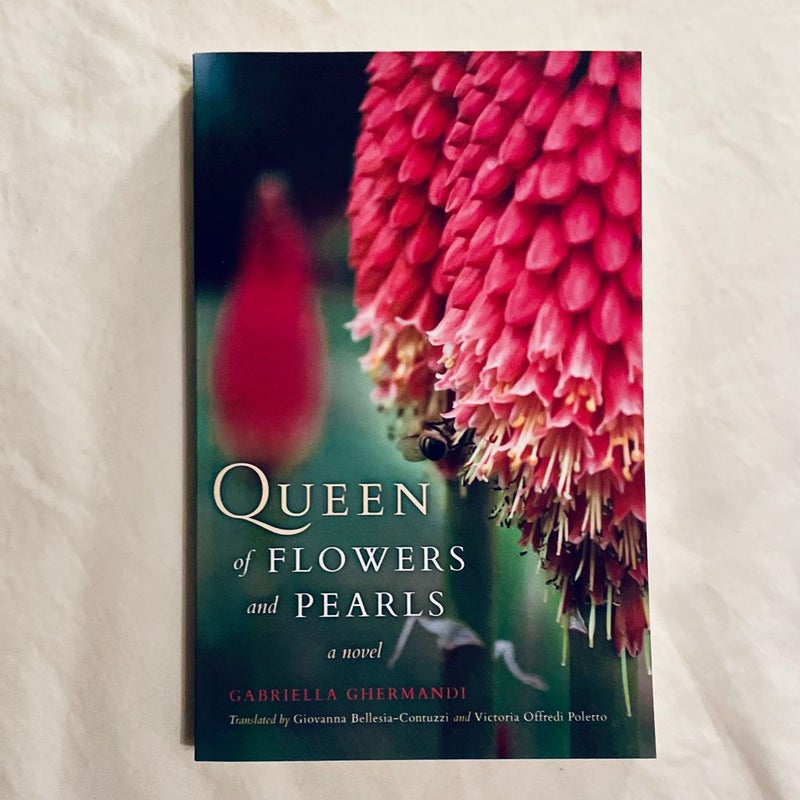 Queen of Flowers and Pearls