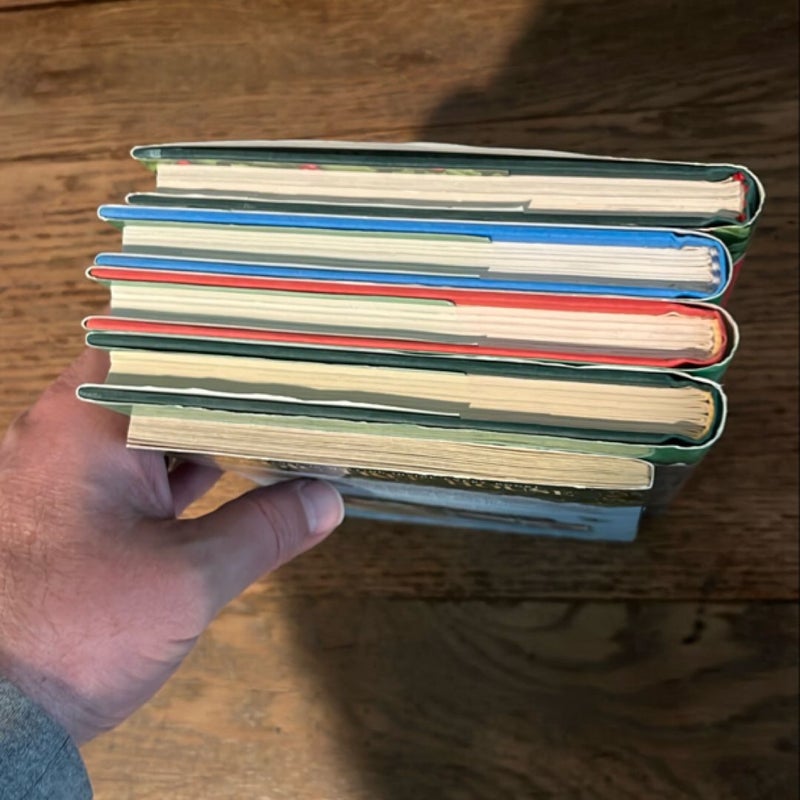 Lot of 5 Magic Tree House Books