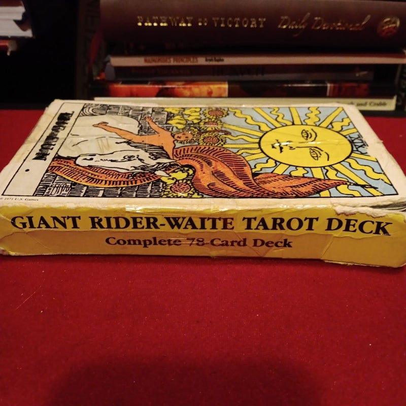 Rider Waite Tarot Deck: Giant Size vintage 1971