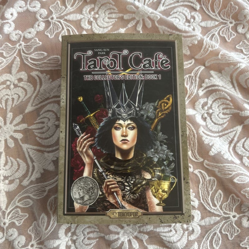 Tarot Café: the Collector's Edition, Volume 1