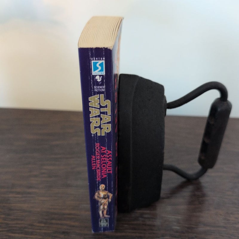 Assault at Selonia: Star Wars Legends (the Corellian Trilogy)