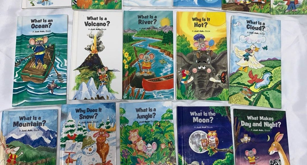 Lot 33 Weekly Reader Books Vintage A Just Ask store Why? What? Series 1980's