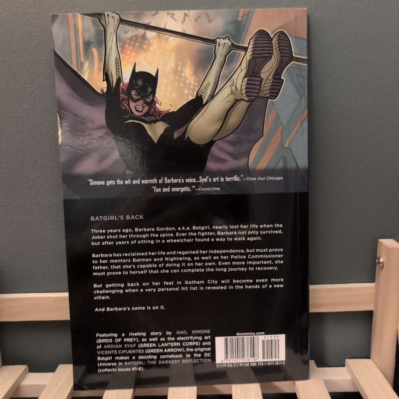Batgirl Vol. 1: the Darkest Reflection (the New 52)