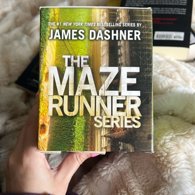 The Maze Runner Series Complete Collection Boxed Set (5-Book)
