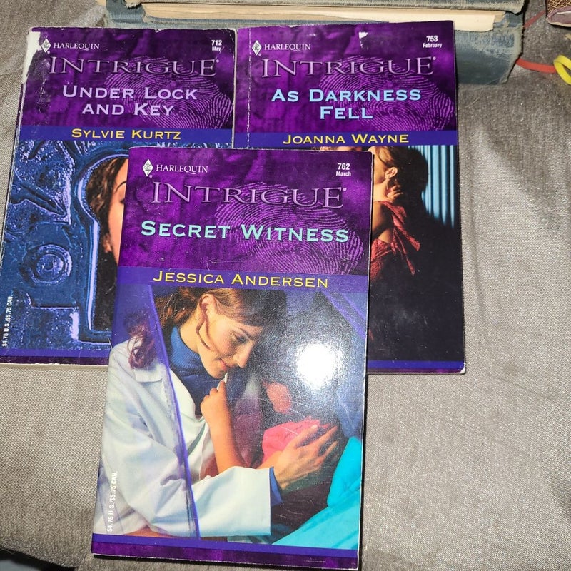 Harlequin Intrique Bundle