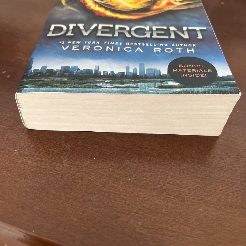 Divergent