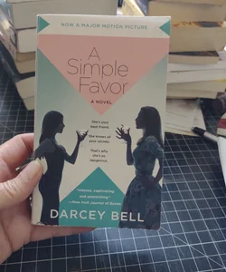 A Simple Favor [Movie Tie-In]