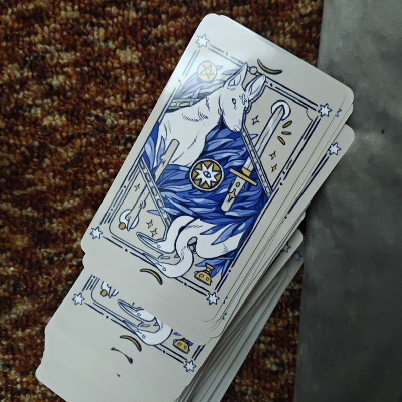 White Numen: a Sacred Animal Tarot