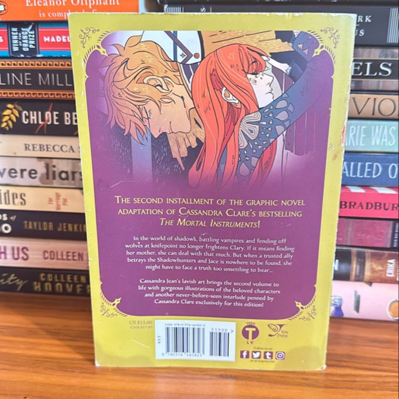 The Mortal Instruments: the Graphic Novel, Vol. 2