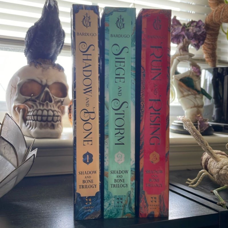 Shadow and Bone COMPLETE Trilogy 