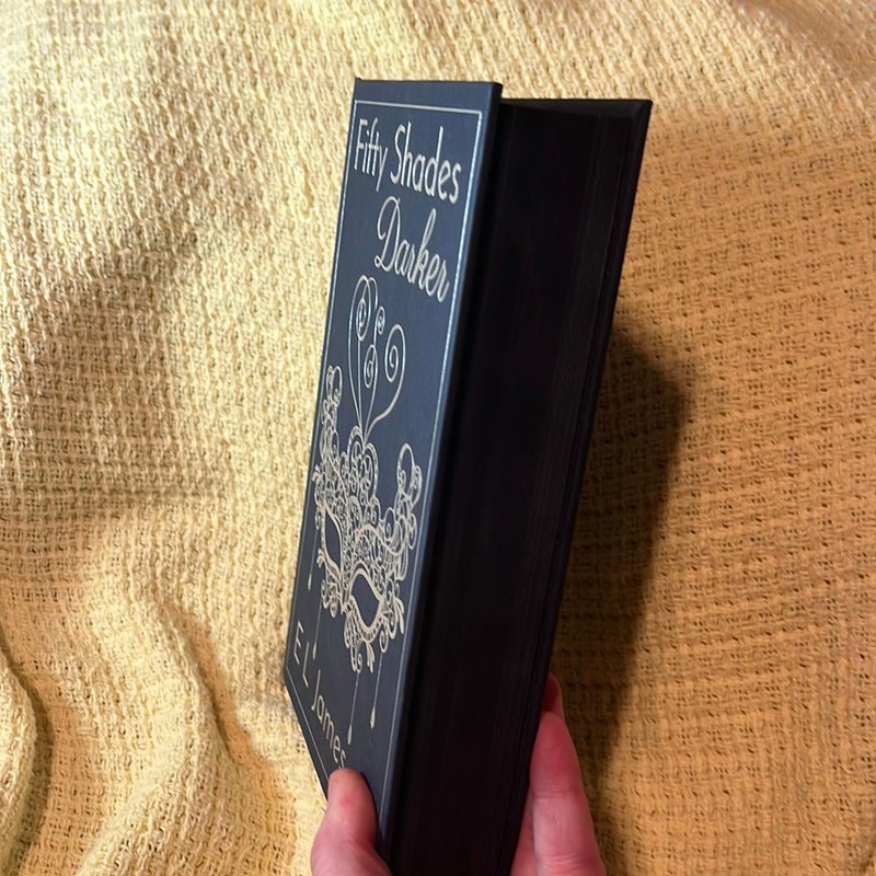 Fifty Shades Darker 10th Anniversary Edition