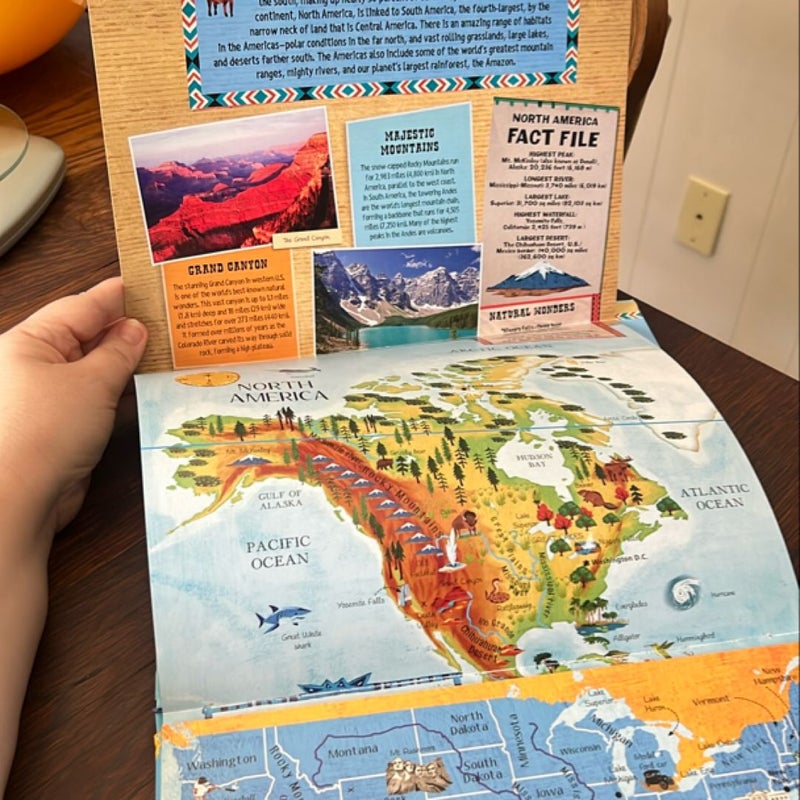 Barron's Amazing Fact-Packed, Fold-Out Atlas of the World