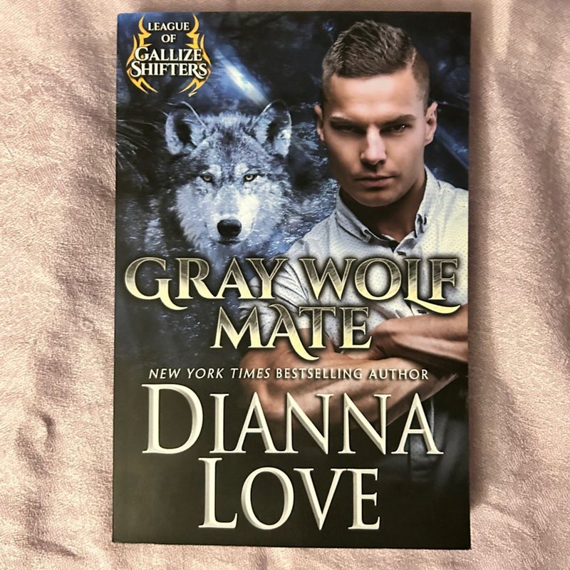 Gray Wolf Mate by Dianna Love, Paperback | Pangobooks