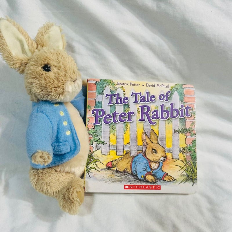 GUND/ Scholastic Peter Rabbit Bundle
