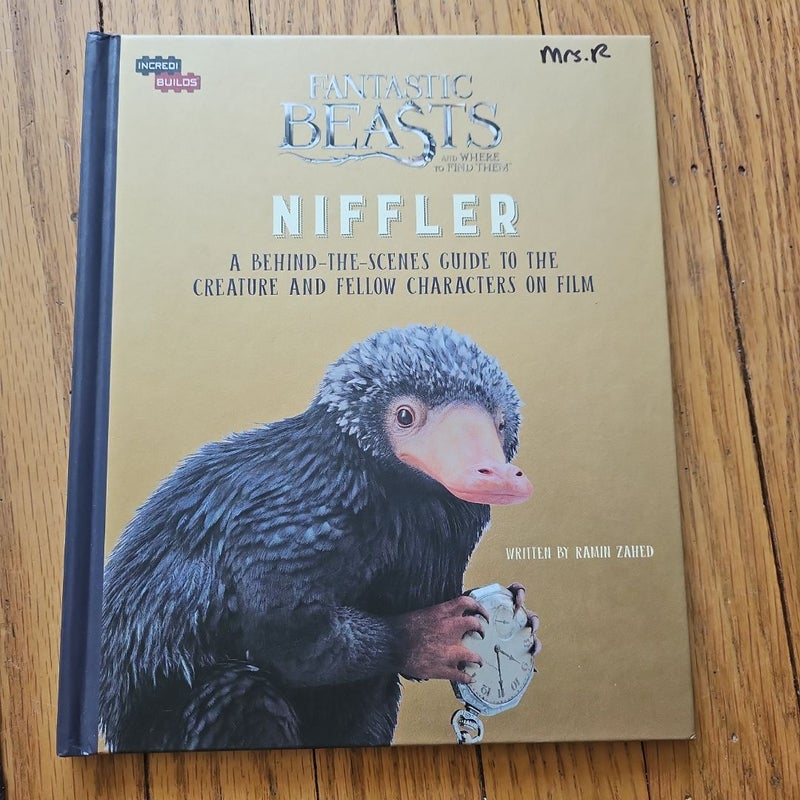 IncrediBuilds: Fantastic Beasts and Where to Find Them Deluxe Book and Model Set 1