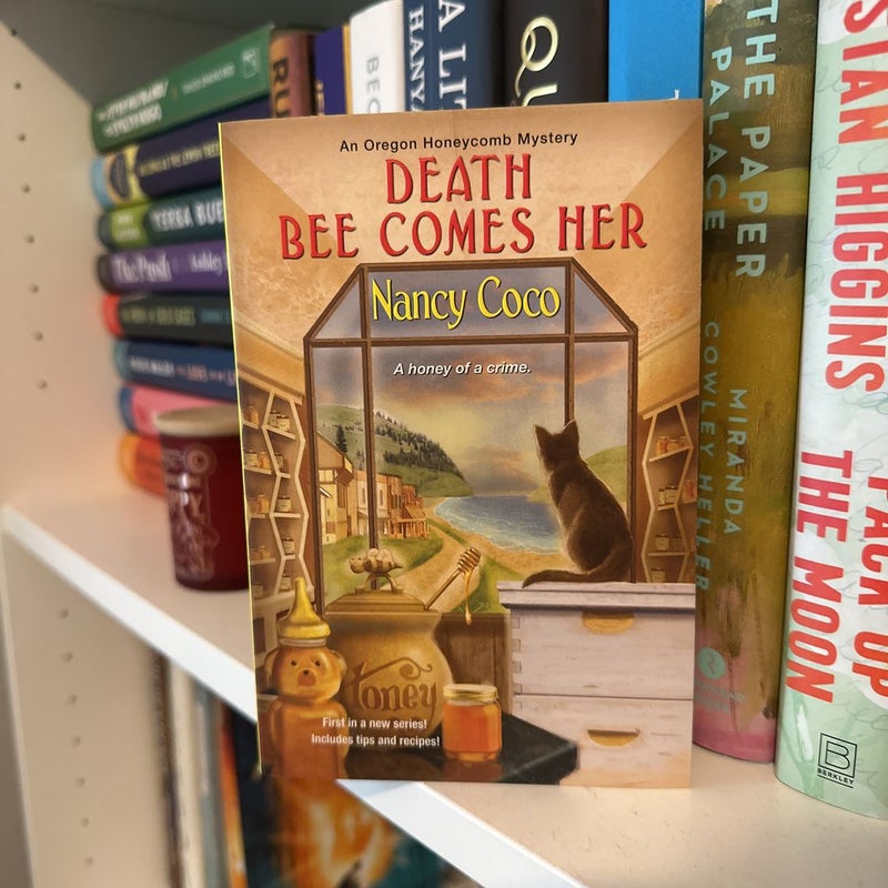 Death Bee Comes Her